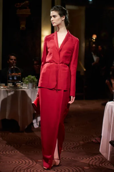 Look 15